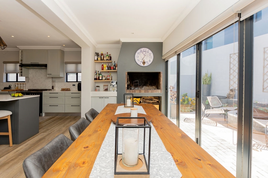 4 Bedroom Property for Sale in Calypso Beach Western Cape